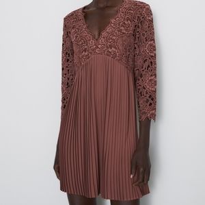 Zara Pleated Guipure Dress Dusty Rose sz L